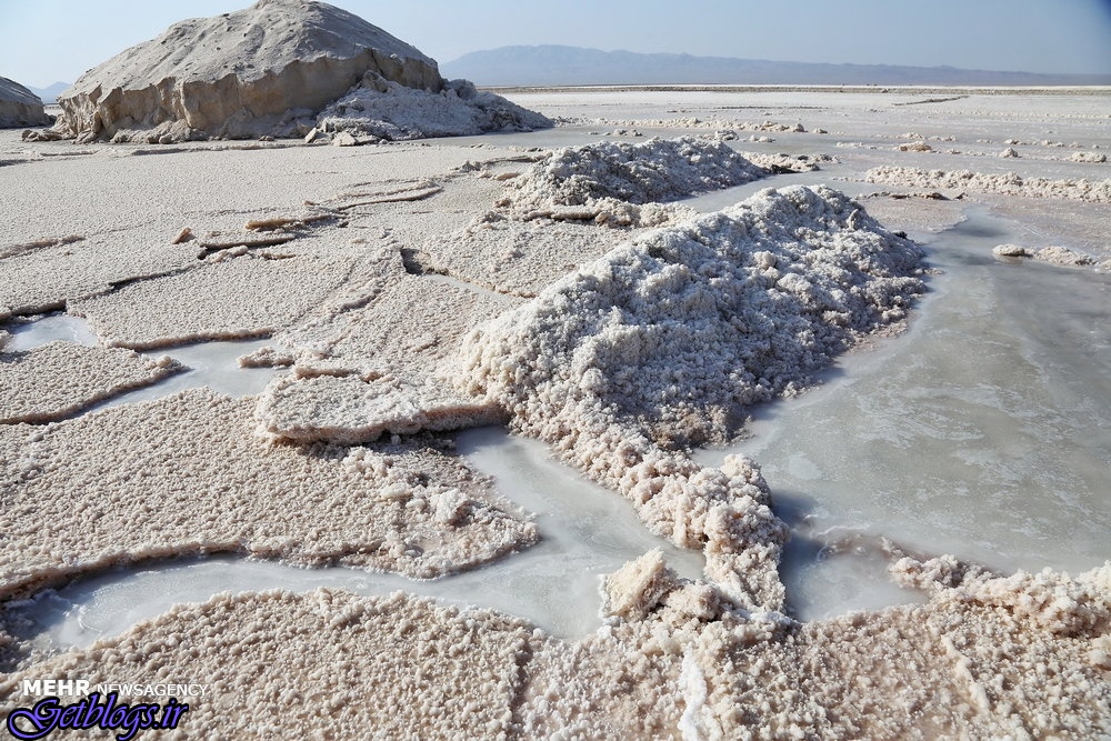 دریاچه نمک قم هم خشکید | طوفان نمکی در یک قدمی پایتخت کشور عزیزمان ایران